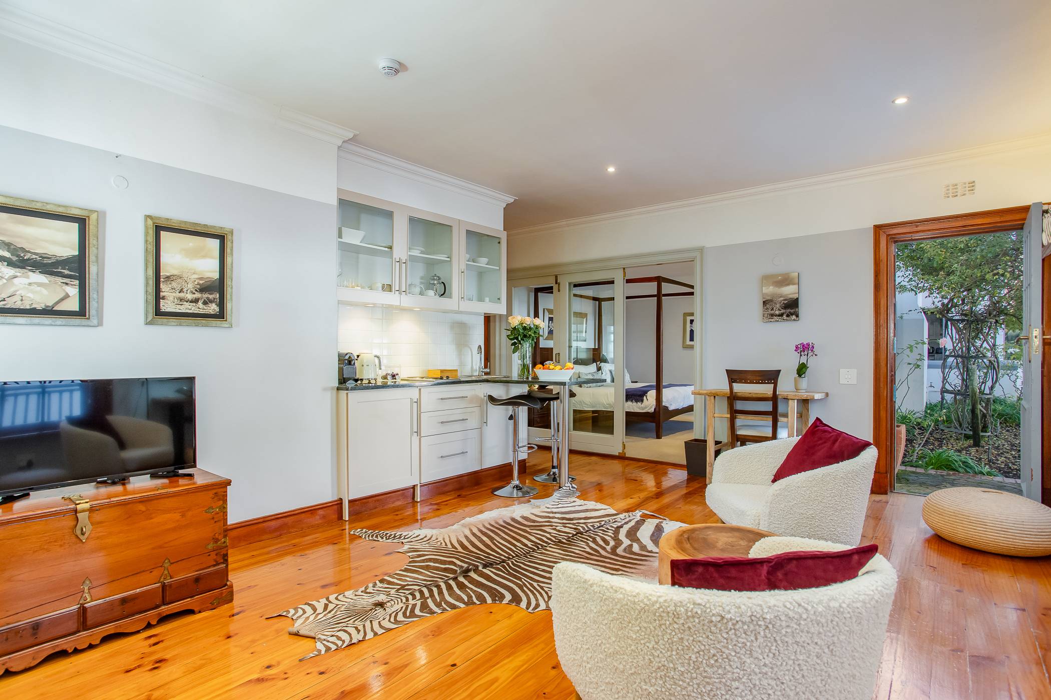 elegant guesthouse